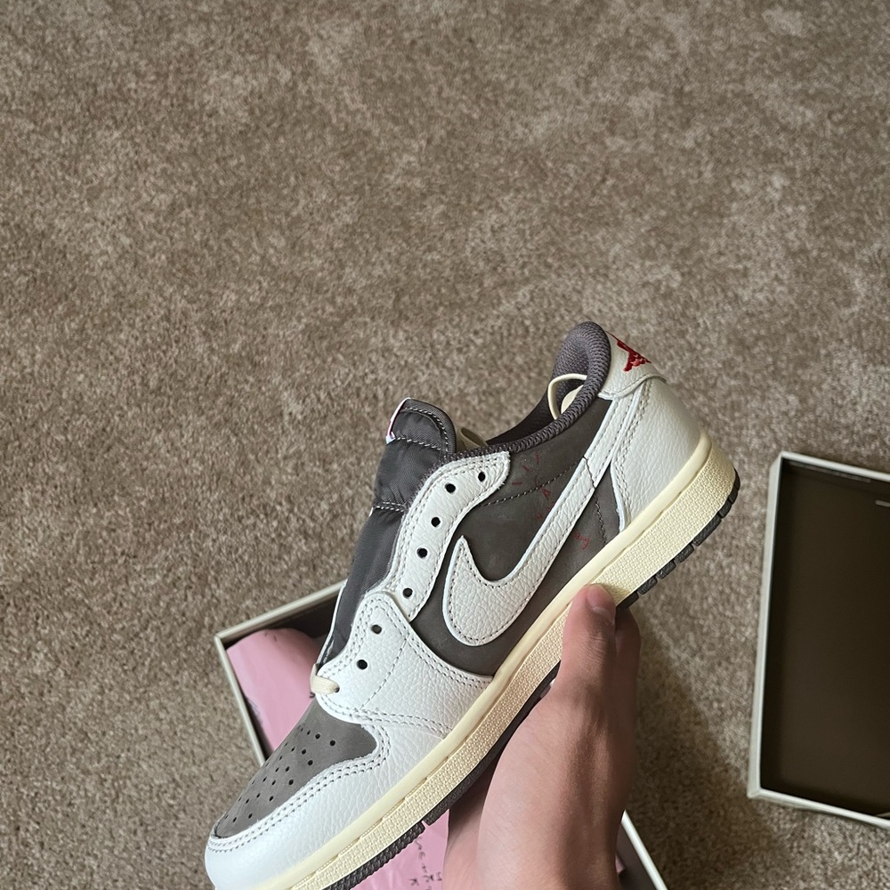 Jordan 1 Reverse Mocha 7m